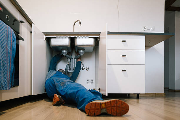 Professional Leak Detection technician working in Woburn, MA